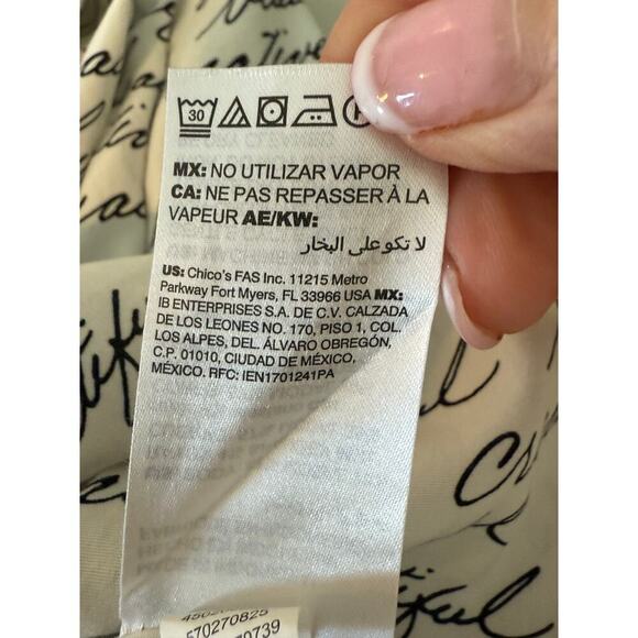 Chico’s Script Print Long Sleeve Button Down Blouse size 2P - L/12P - Picture 7 of 8